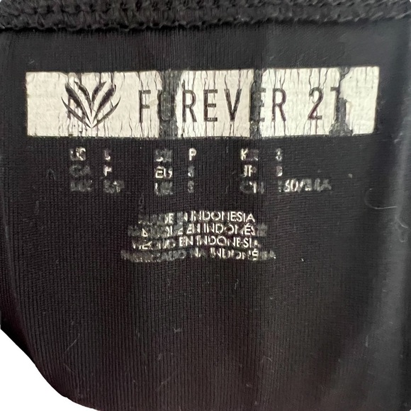 FOREVER 21 Strappy Sports Bra - Picture 3 of 3